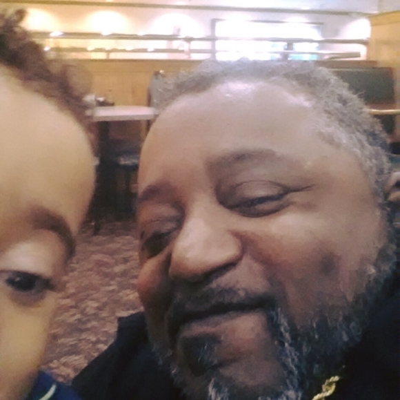 Meet your Posher, Brian - Picture 6 of 6